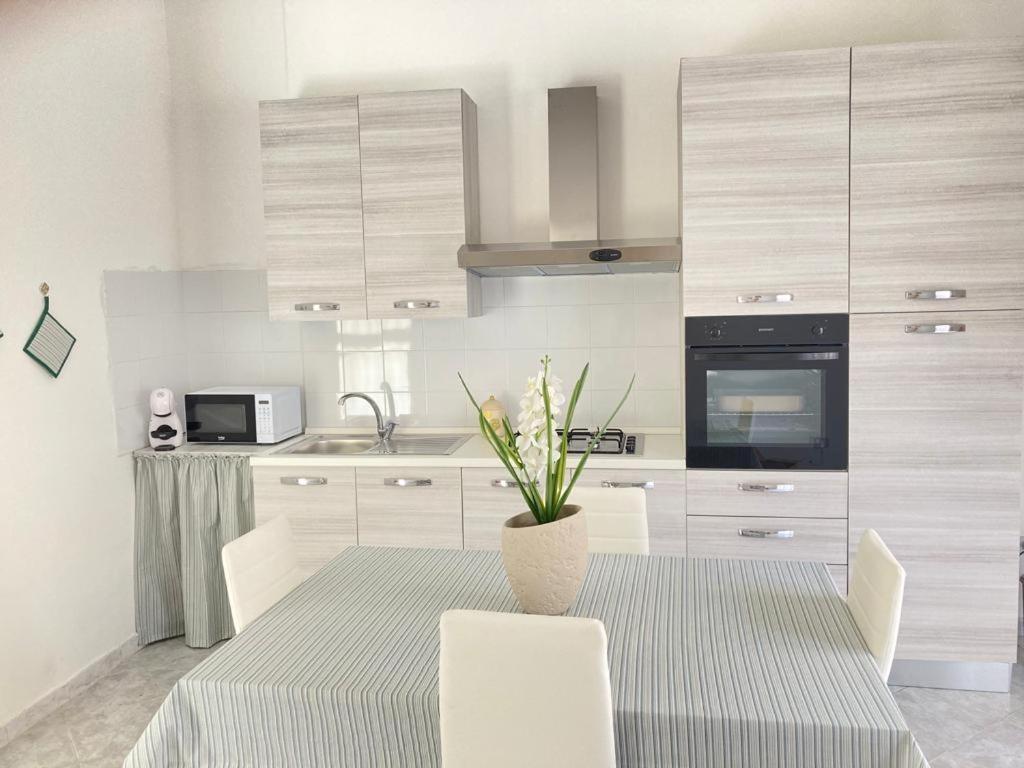 Angolo Di Sicilia Villa Partanna Luaran gambar